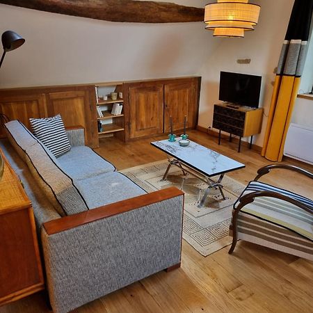 Maison Le Village - Maison D'Hotes モンタニ＝レ＝ボーヌ エクステリア 写真