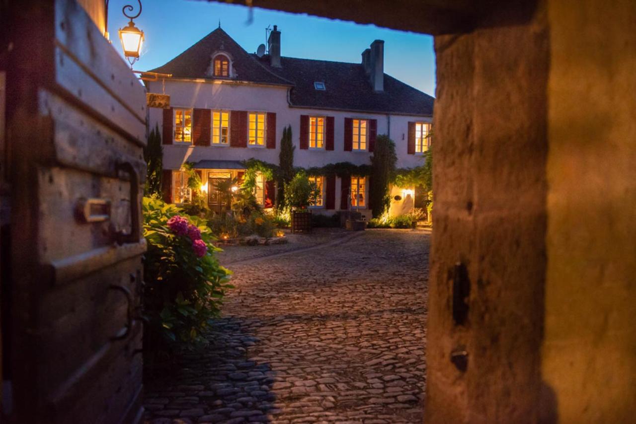Maison Le Village - Maison D'Hotes モンタニ＝レ＝ボーヌ エクステリア 写真