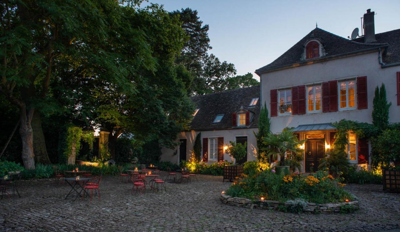 Maison Le Village - Maison D'Hotes モンタニ＝レ＝ボーヌ エクステリア 写真