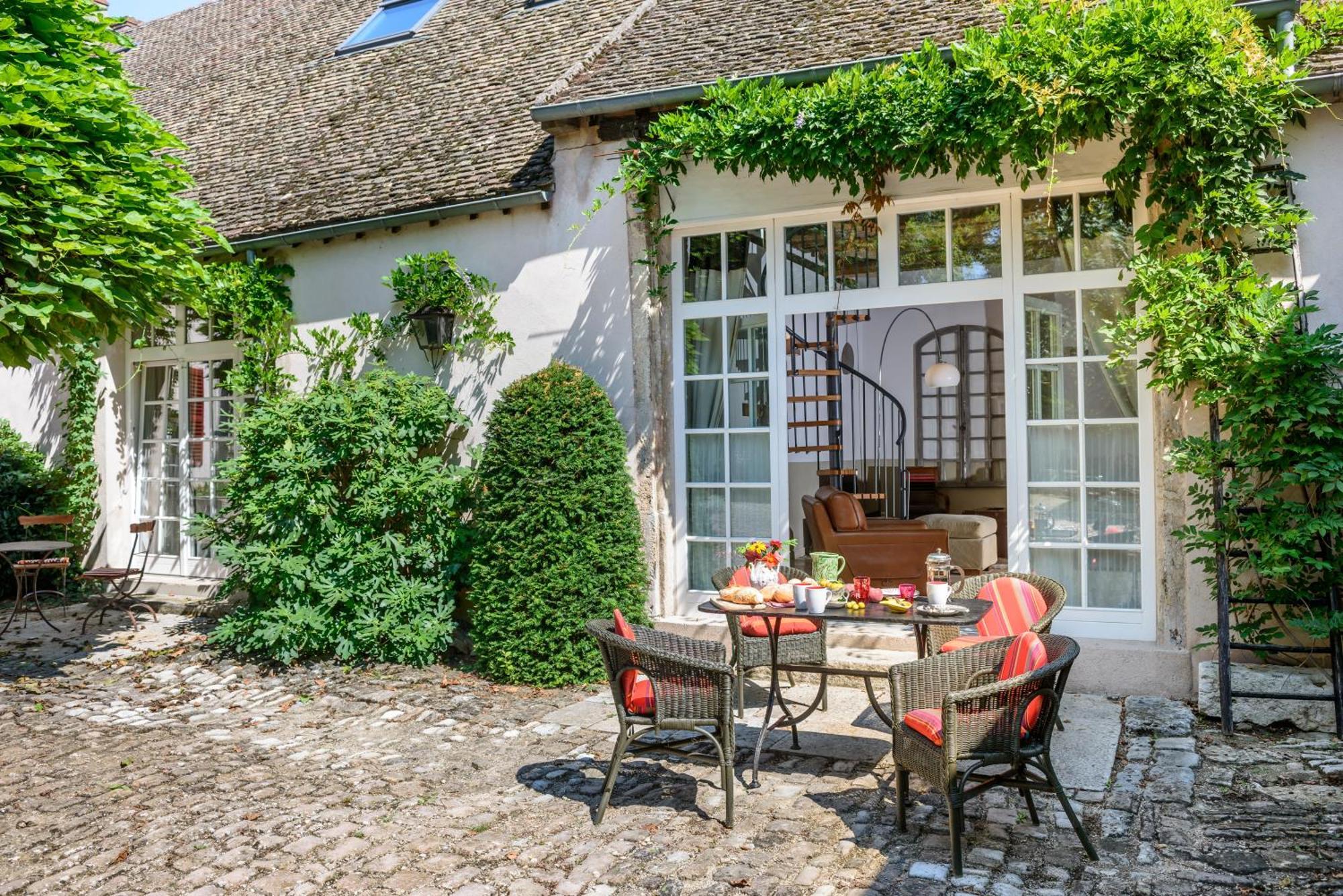 Maison Le Village - Maison D'Hotes モンタニ＝レ＝ボーヌ 部屋 写真