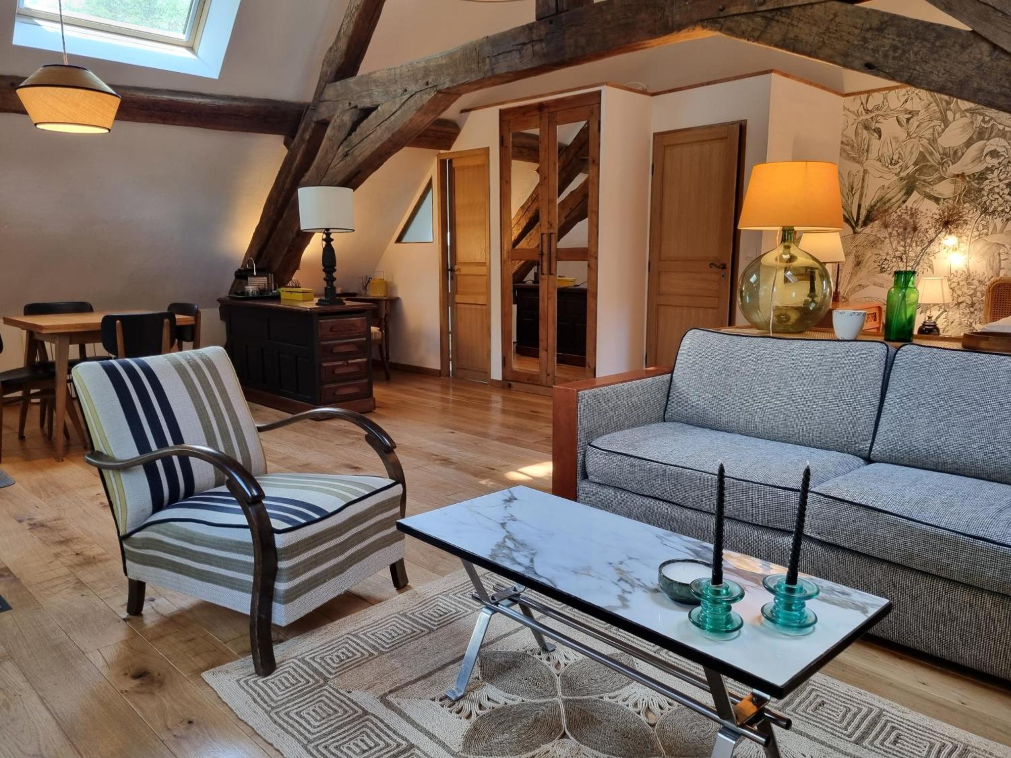 Maison Le Village - Maison D'Hotes モンタニ＝レ＝ボーヌ エクステリア 写真